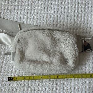 Lululemon Fuzzy White Belt Bag